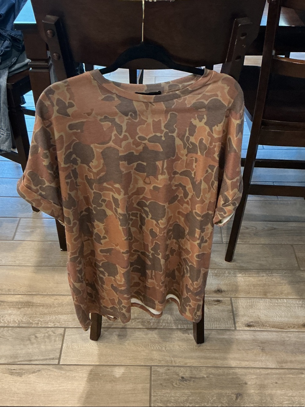 Men's Short-Sleeve Camo Tee in Brown - Casual Everyday Shirt